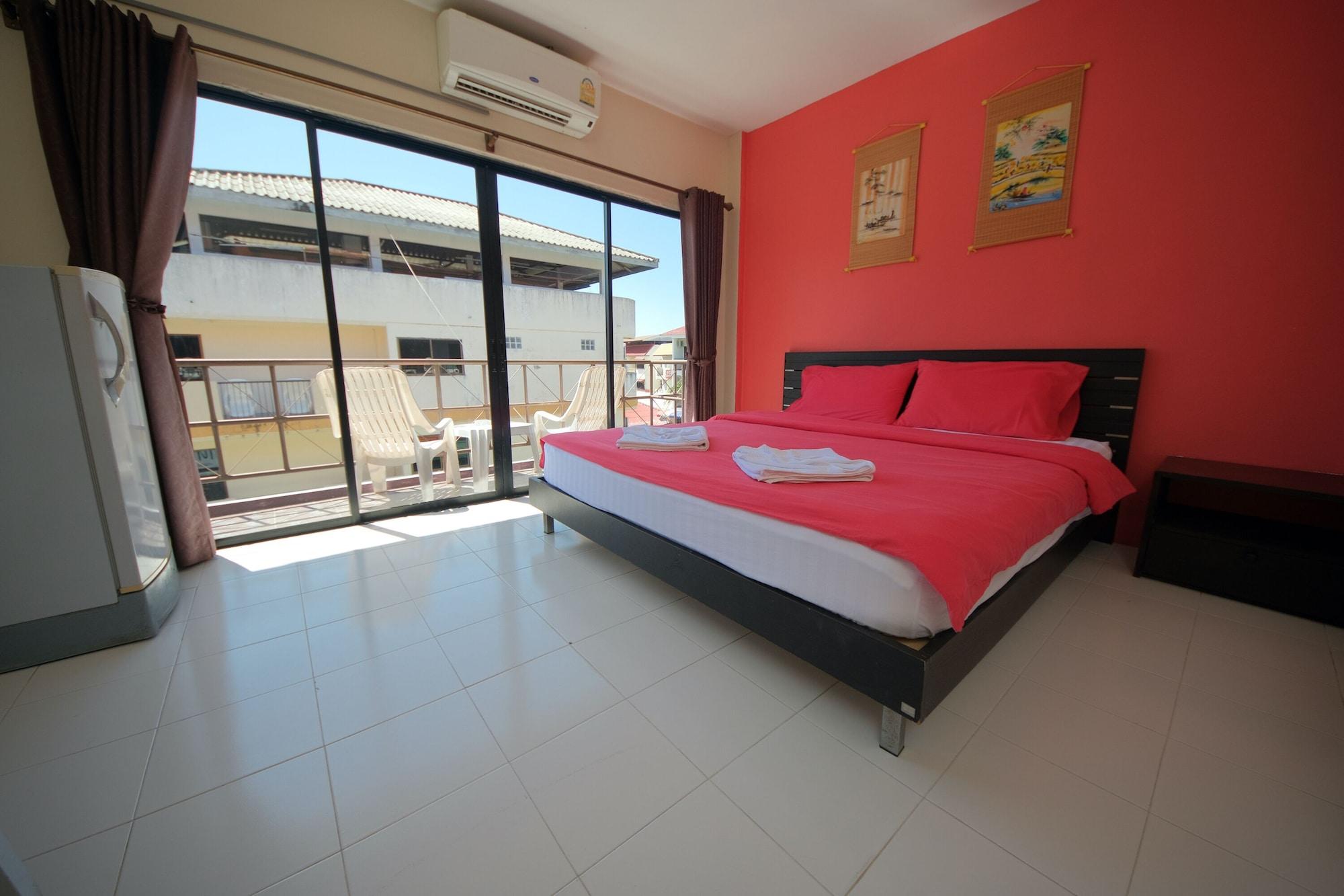 Pineapple Guesthouse Karon Luaran gambar
