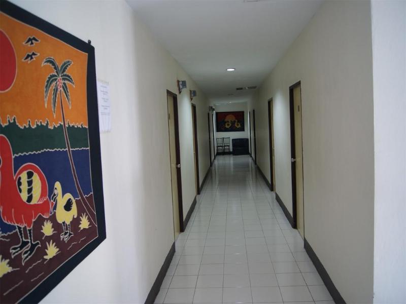 Pineapple Guesthouse Karon Luaran gambar