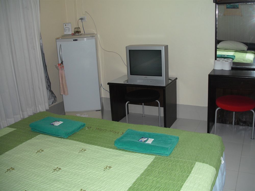 Pineapple Guesthouse Karon Luaran gambar