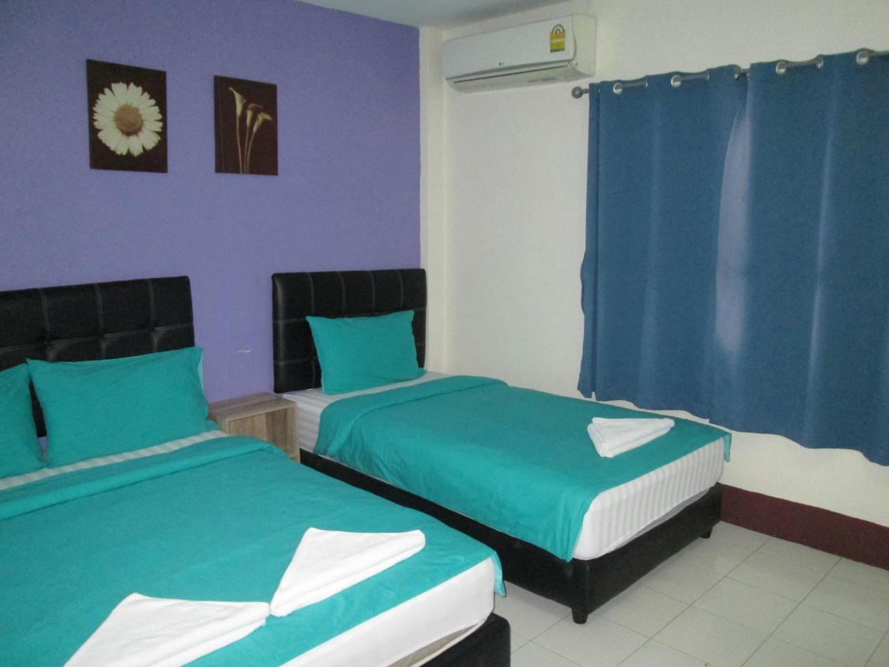 Pineapple Guesthouse Karon Luaran gambar