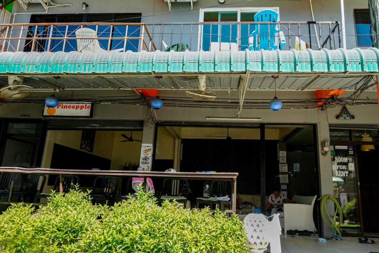 Pineapple Guesthouse Karon Luaran gambar